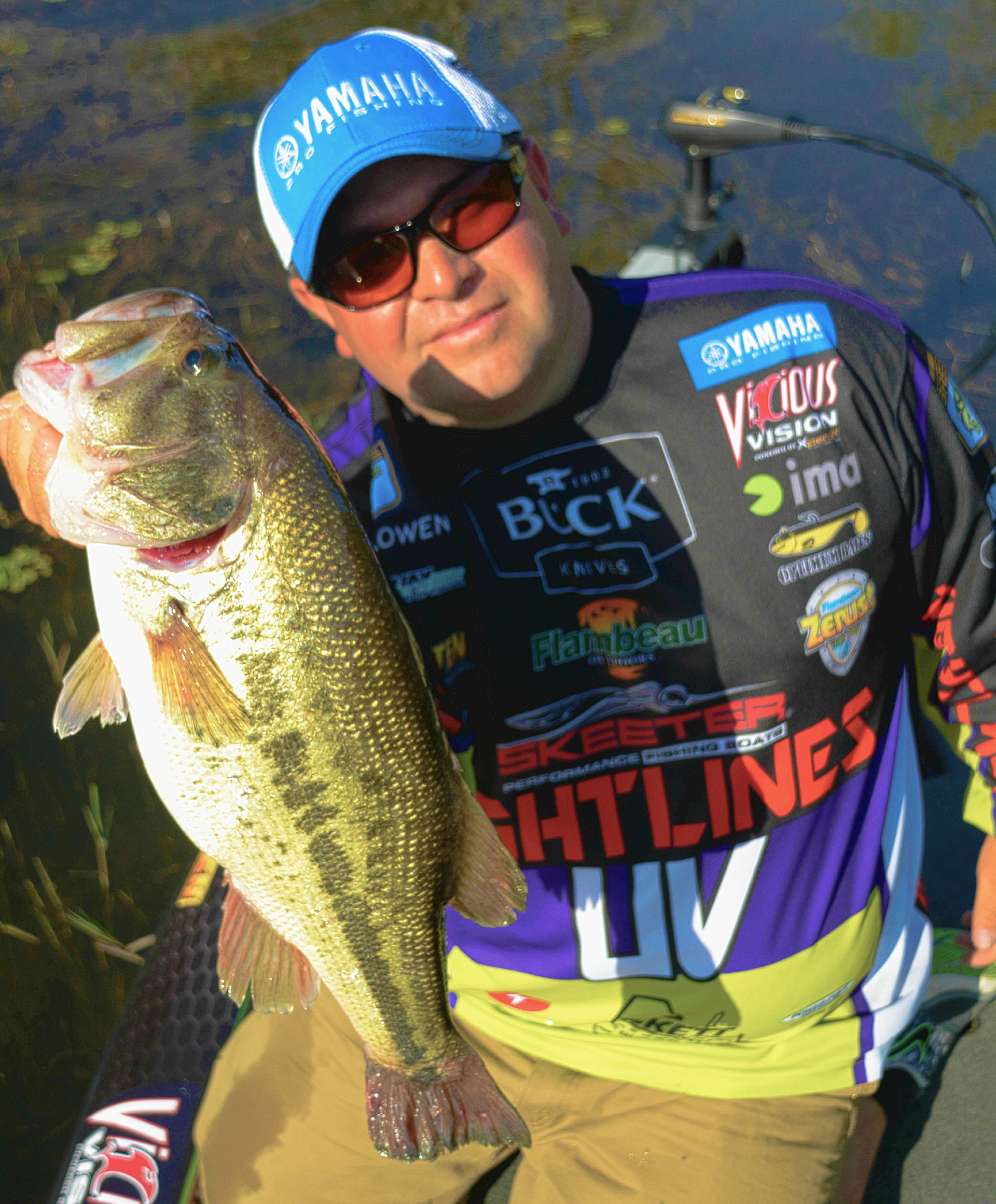 Bass Masters Elite Fisherman Bill Lowen by Andy McDaniels