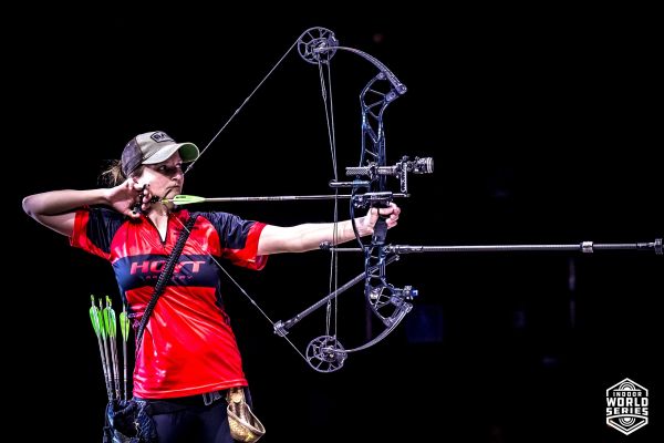 Golden Arrows: Easton Shooters’ Unmatched Performance Shines in Vegas