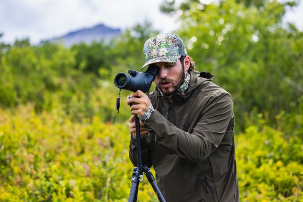 MEN’S SOLAIR DEFENDER PULLOVER – Defend Against Heat & UV