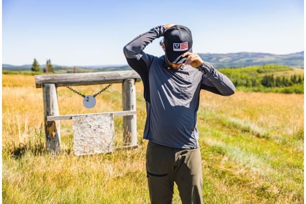 SOLAIR LONG SLEEVE HOODED TECH MESH – Performance Engineered